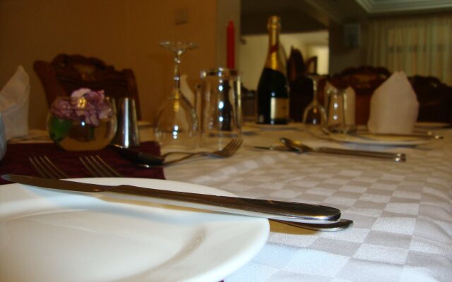 Hennessis Hotel