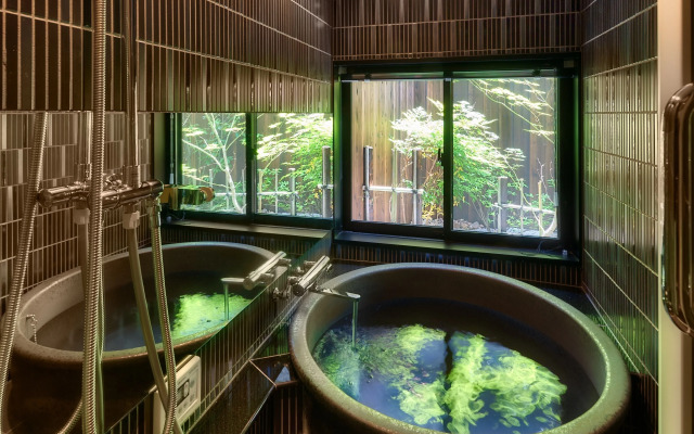 Tumugi HigashiyamaGojo