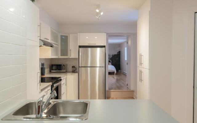 3 Br Luxury & Spacious Apartment in Little Italy