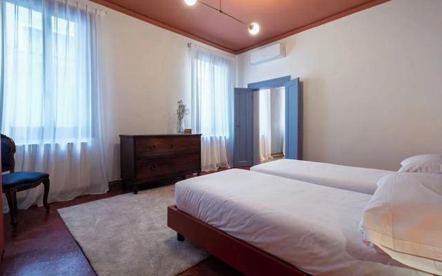 The Arsenal Large Apartment