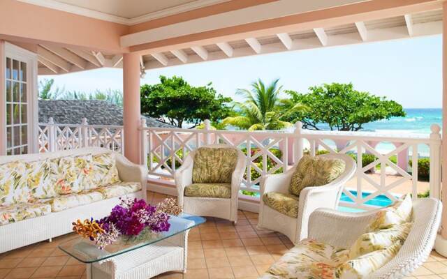 5 BR Beachfront Villa - Ocho Rios