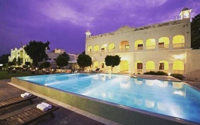 Hotel Roop Vilas Palace