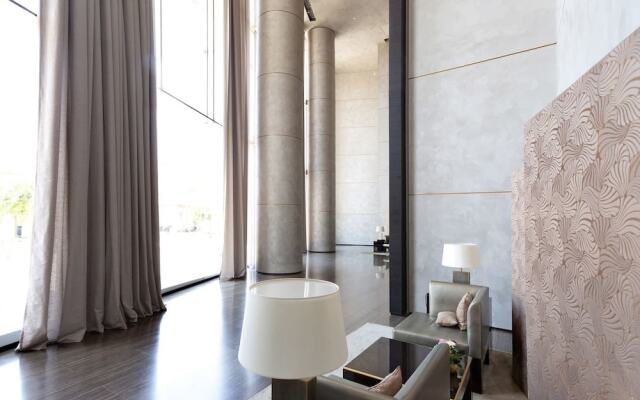 Elegant 3BR in White City by HolyGuest