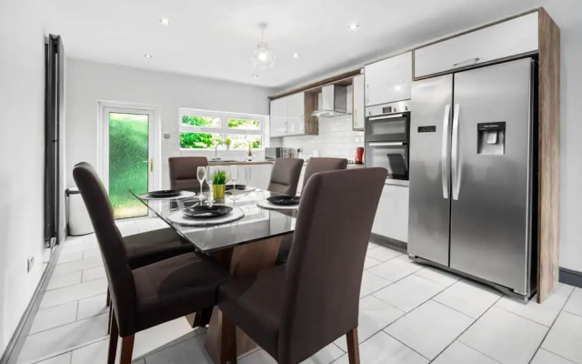 Luxury House Near Solihull