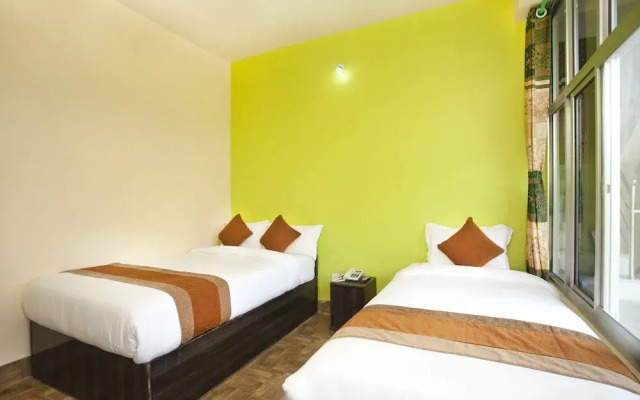 OYO 473 Hotel Jungle Palace