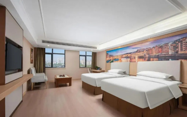 Vienna Hotel (Xiaogan Beijing Road)