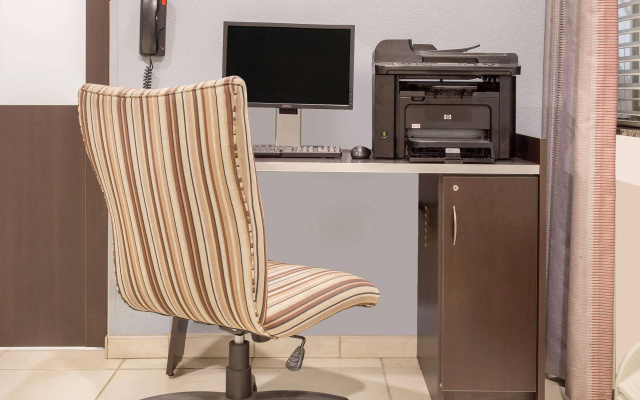 Microtel Inn & Suites by Wyndham San Angelo - фото 4