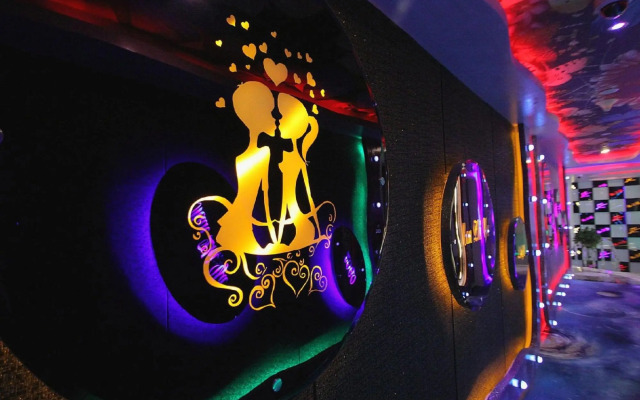 Manzhiya Theme Hotel (Shanghai Wanhangdu Road)