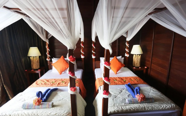 Bastianos Lembeh Dive Resort