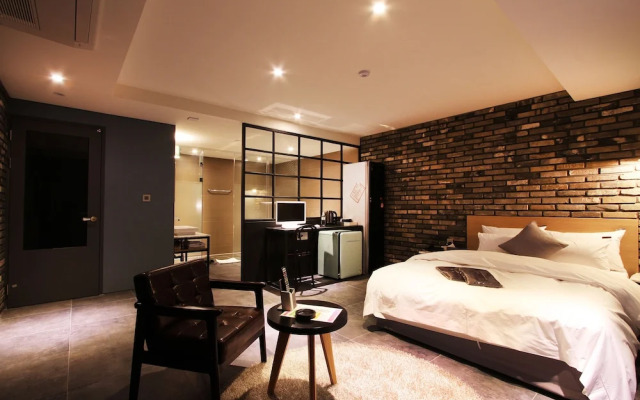 California Hotel