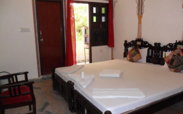 Vinayak Guest House