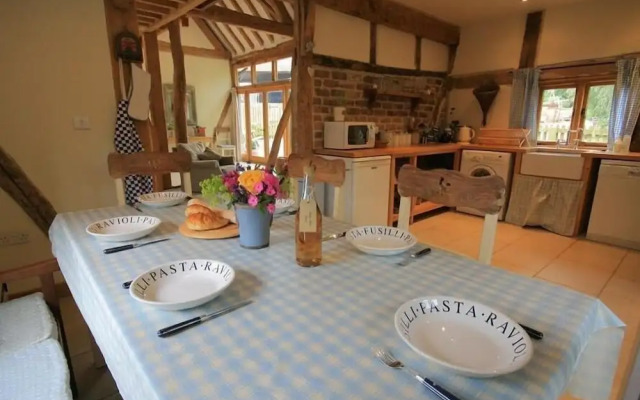 Whites Farm Barn