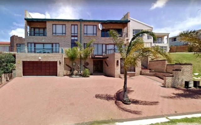 Villa @ 19 Palm with spectacular sea views