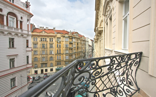 Numa Prague Flow