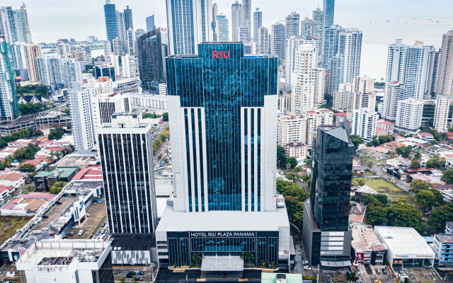 Hotel Riu Plaza Panama