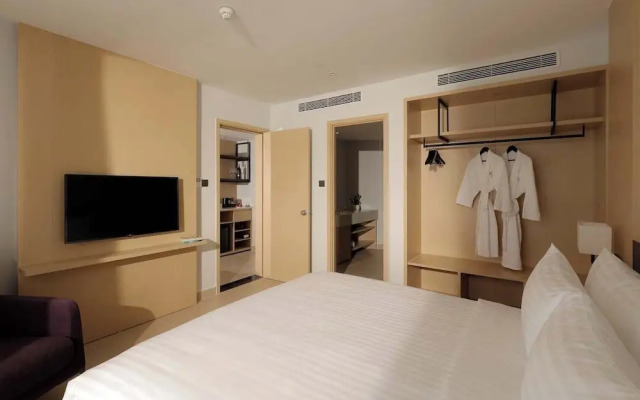Arena Cam Ranh Beachfront Condotel
