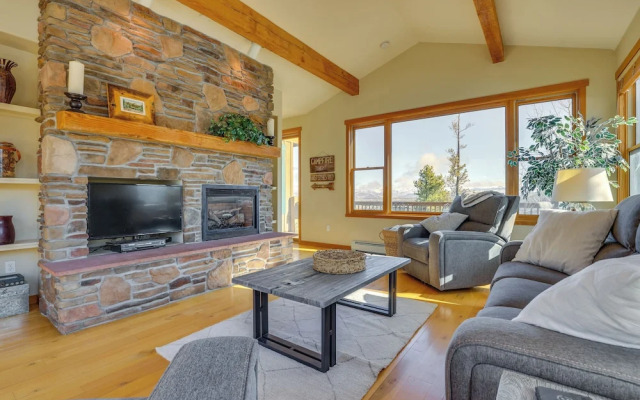 Private Hot Tub: Scenic Granby Vacation Rental!