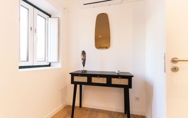Alfama Elegant by Homing