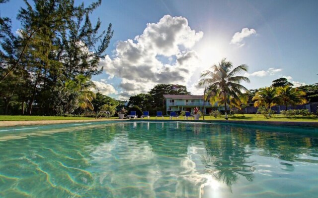 Miramar Villas, 6br by Jamaican Treasures