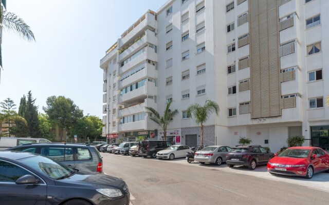 Malagasuite Fuengirola Holiday Apartment