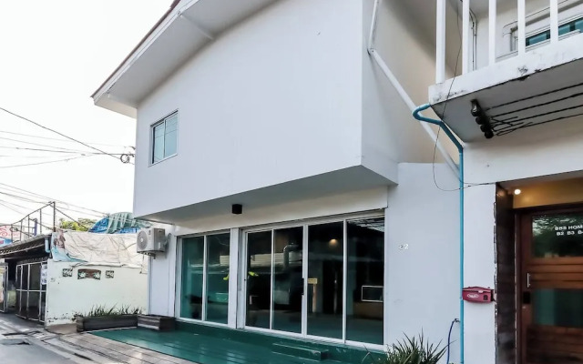 Tiny House Bangson at Bangsue Grand Station