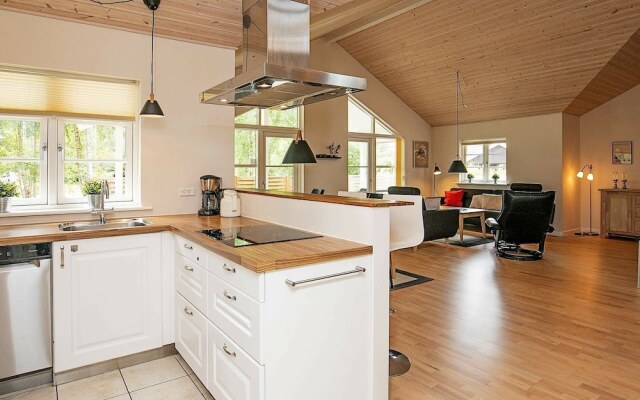 Adorable Holiday Home in Væggerløse With Whirlpool