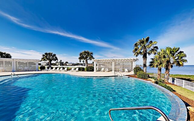 Luxe Waterfront #203 - 2 Br Villa