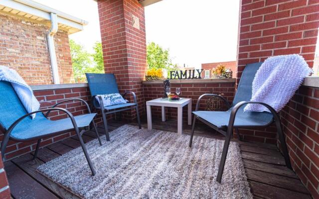 Lovely 3 Bedrooms Apartment In Chicago Midway