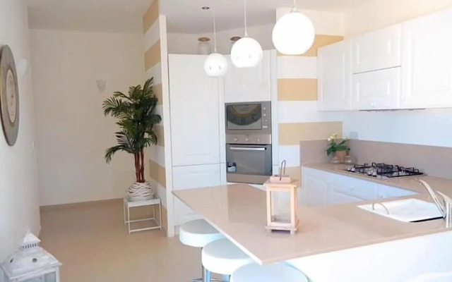 Kantra Residence