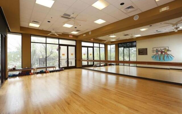 Casa Winfield 3 Bedroom Home by RedAwning