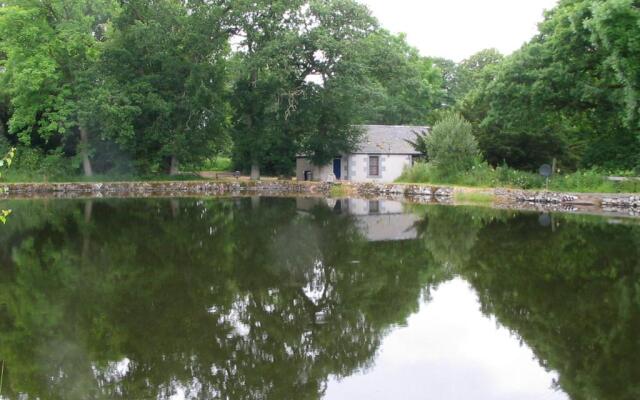 Pond Cottage