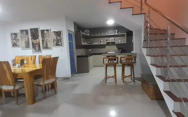 Cabaña de Enseño en Coveñas