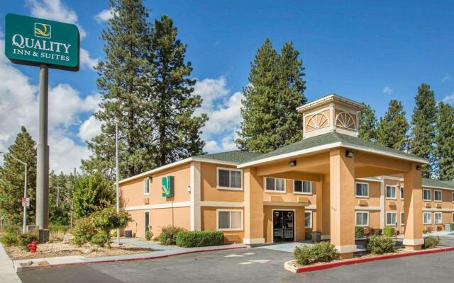 Quality Inn & Suites Weed - Mount Shasta