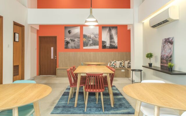 Residences @ Farrer Park