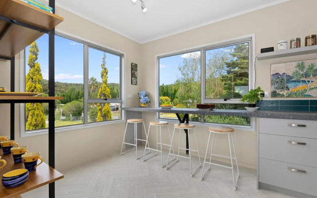 Tahuna Family Escape - Paihia Holiday Home