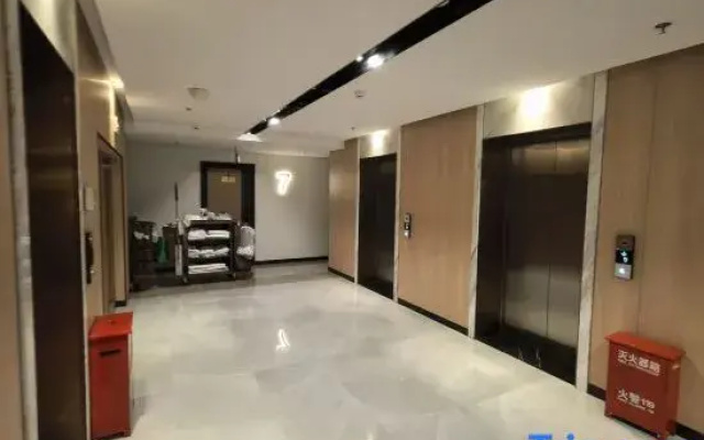 Kailai Apartment (Rongchuang Amusement Park Branch)