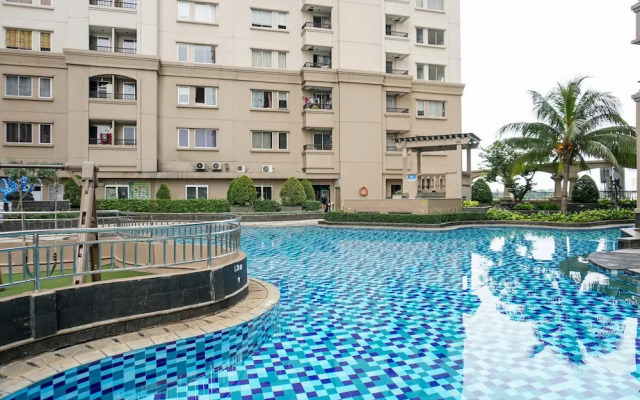 Comfy and Good Location 2BR Mediterania Marina Apartment