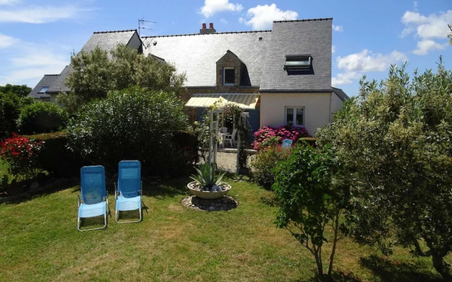 Pretty Terraced House Near the Beach, Damgan