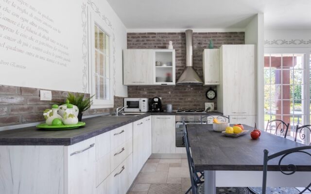 JOIVY MAS Avilo Villa Bobbio