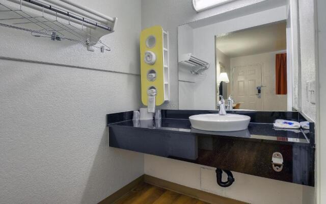 Motel 6 Chino, CA - Los Angeles Area