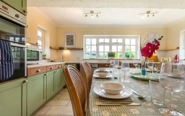 Host Stay Alderfen View