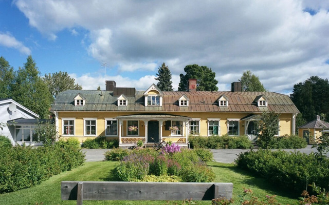 Edelviks Trädgård B&B