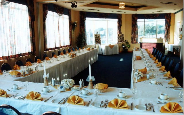 Holiday Inn Sydney - Waterfront by IHG