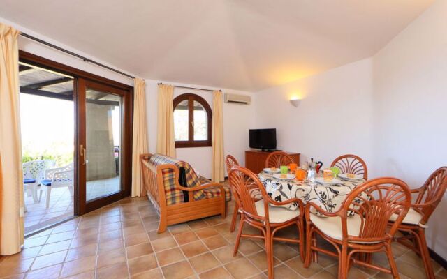 Corbezzolo 11 - Vista Village