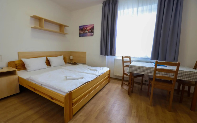University Hotel