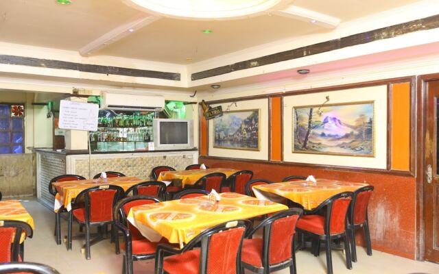 OYO 10199 Hotel B Coral