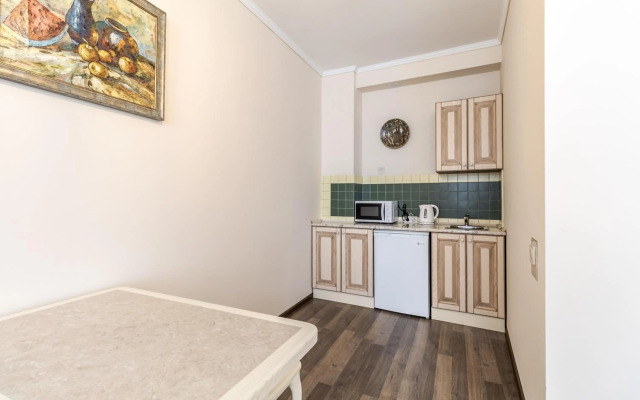 Opera House Apartment 3