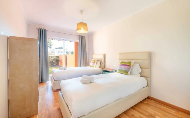 Guestready - Garden House in Costa da Caparica