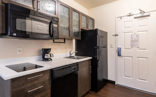 Candlewood Suites Portland Airport by IHG