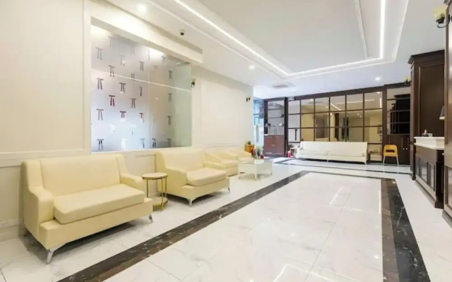 Ivy Luxury Hotel & Apartment